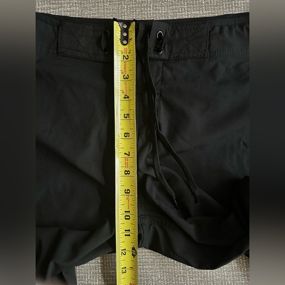 Maui Rippers Women’s 9” Black Board Shorts size 16 NEW - Picture 9 of 12
